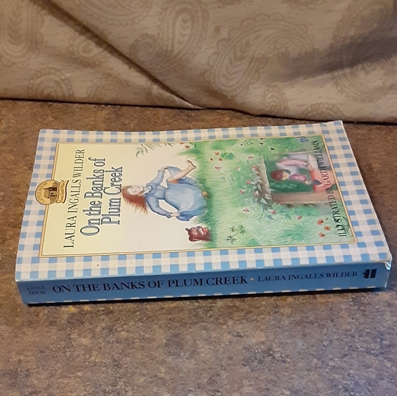 Laura Ingalls Wilder "On the Banks of Plum Creek" - Picture 2 of 2